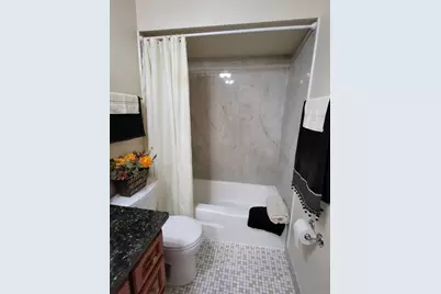 7510 Farmingdale Drive #204, Darien, IL 60561 - Photo 21
