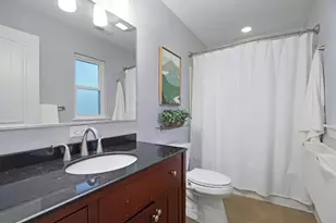142 Augusta St, Grayslake, IL 60030 - Photo 37