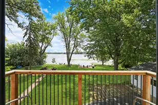 142 Augusta St, Grayslake, IL 60030 - Photo 29
