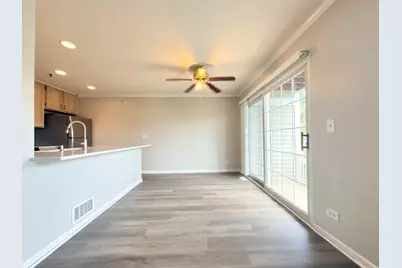5S525 Scots Drive #6E, Naperville, IL 60563 - Photo 5