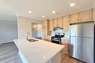 5S525 Scots Dr, Naperville, IL 60563 - Photo 9