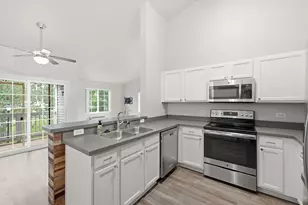 125 Silverstone Dr, Carpentersville, IL 60110 - Photo 9