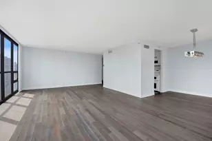10 E Ontario St, Chicago, IL 60611 - Photo 5