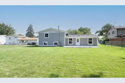 7934 Kensington Lane, Hanover Park, IL 60133 - Photo 25