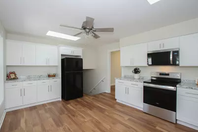 7934 Kensington Lane, Hanover Park, IL 60133 - Photo 9