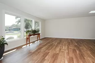 7934 Kensington Ln, Hanover Park, IL 60133 - Photo 3