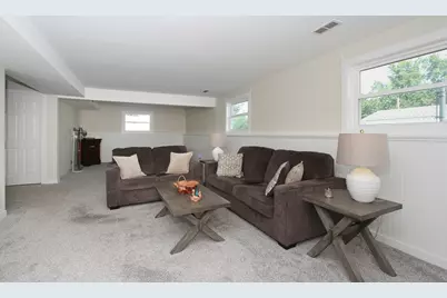 7934 Kensington Lane, Hanover Park, IL 60133 - Photo 23