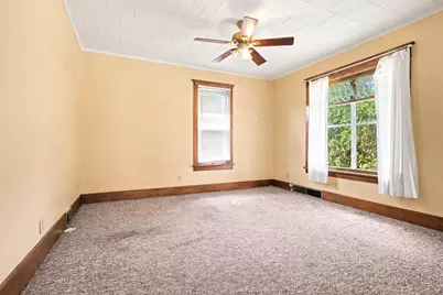 205 E Hickory Street, Fairbury, IL 61739 - Photo 5