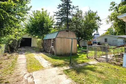 205 E Hickory Street, Fairbury, IL 61739 - Photo 25