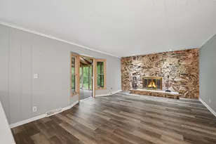 3202 Springbrook Rd, Crystal Lake, IL 60012 - Photo 15