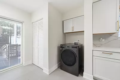 1934 W Race Avenue #2, Chicago, IL 60622 - Photo 13