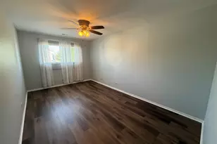 34293 N Birch Ln, Gurnee, IL 60031 - Photo 13
