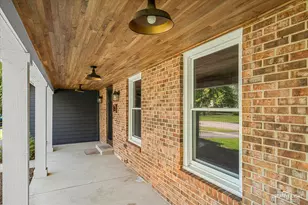 85 Cottonwood Cir, Batavia, IL 60510 - Photo 5