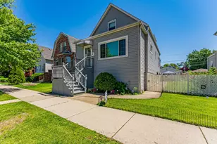 1513 Clarence Ave, Berwyn, IL 60402 - Photo 3