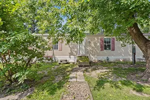 105 W High St, White Heath, IL 61884 - Photo 31