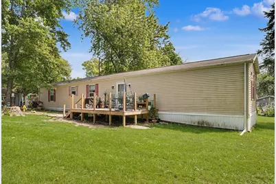 105 W High Street, White Heath, IL 61884 - Photo 3