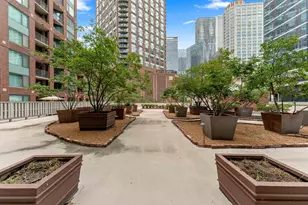 440 N McClurg Ct, Chicago, IL 60611 - Photo 21