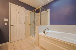 407 Town Pl Cir, Buffalo Grove, IL 60089 - Photo 19