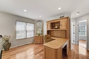 2316 Chasewood Dr, Downers Grove, IL 60515 - Photo 13