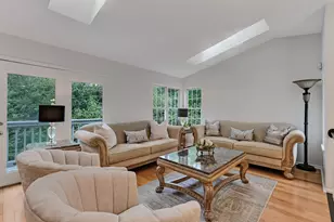 2316 Chasewood Dr, Downers Grove, IL 60515 - Photo 5