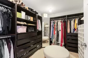2156 Yale Cir, Hoffman Estates, IL 60192 - Photo 15