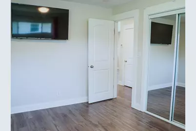 2301 Sweetbriar Street, Crest Hill, IL 60403 - Photo 7