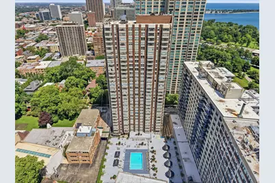 525 W Hawthorne Place #608, Chicago, IL 60657 - Photo 3