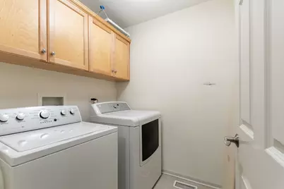 29W511 Cerny Circle, Warrenville, IL 60555 - Photo 13