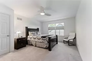 29W511 Cerny Cir, Warrenville, IL 60555 - Photo 15