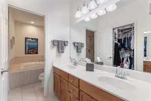 29W511 Cerny Cir, Warrenville, IL 60555 - Photo 11