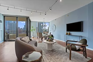 501 N Clinton St, Chicago, IL 60654 - Photo 5