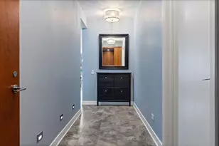 501 N Clinton St, Chicago, IL 60654 - Photo 3