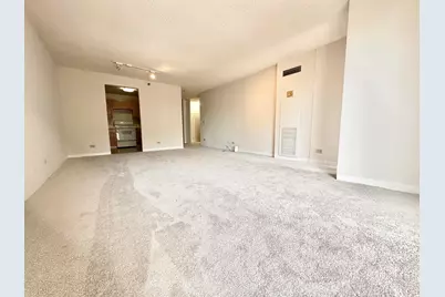 200 N Dearborn Street #2005, Chicago, IL 60601 - Photo 7