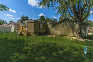 1340 13th St, Bloomington, IL 61704 - Photo 25