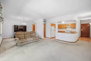 55 S Hale St, Palatine, IL 60067 - Photo 5