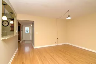 306 Colony Green Dr, Bloomingdale, IL 60108 - Photo 7