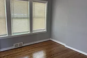 11953 S State St, Chicago, IL 60628 - Photo 5