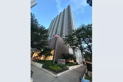 6033 N Sheridan Road #39E, Chicago, IL 60660 - Photo 1