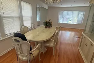 5117 N Kolmar Ave, Chicago, IL 60630 - Photo 7