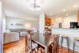 3167 Pearl St, Elgin, IL 60124 - Photo 5