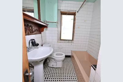 2638 W Medill Avenue, Chicago, IL 60647 - Photo 11