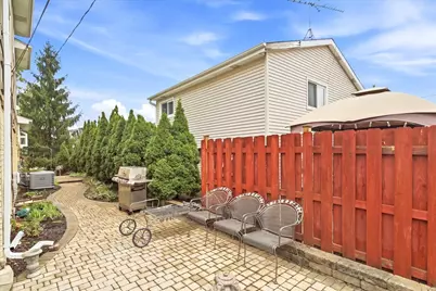 455 N Joyce Street, Lombard, IL 60148 - Photo 23