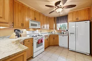 455 N Joyce St, Lombard, IL 60148 - Photo 9