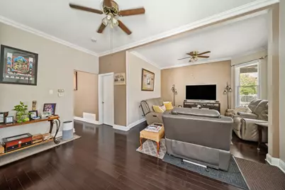 1936 N Tripp Avenue, Chicago, IL 60639 - Photo 7