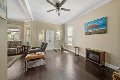 1936 N Tripp Avenue, Chicago, IL 60639 - Photo 9