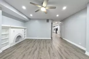 7724 S Essex Ave, Chicago, IL 60649 - Photo 3