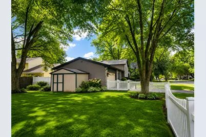 4 N Birchwood Drive, Naperville, IL 60540 - Photo 35