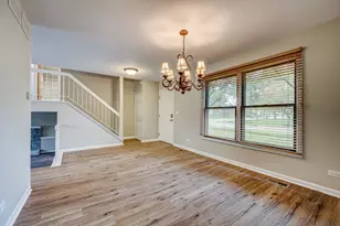 4 N Birchwood Dr, Naperville, IL 60540 - Photo 5