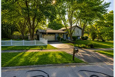 4 N Birchwood Drive, Naperville, IL 60540 - Photo 33