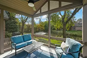51 Chesterfield Ct, Burr Ridge, IL 60527 - Photo 19